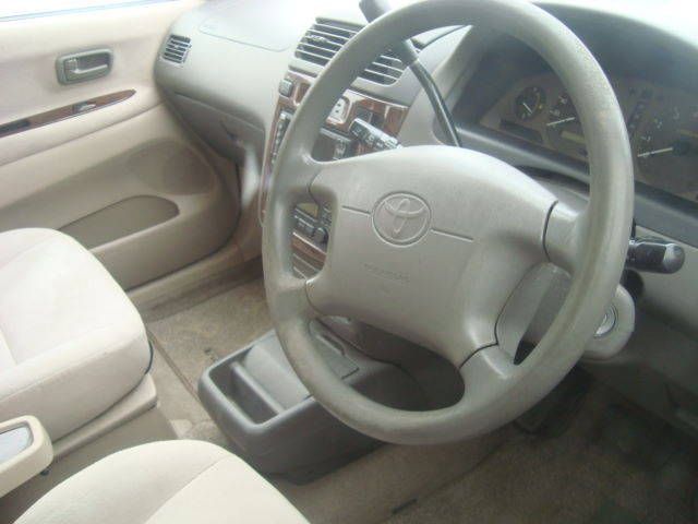 1998 Toyota Gaia