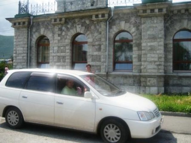 1998 Toyota Gaia