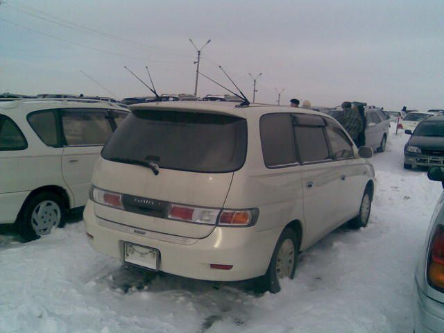 1998 Toyota Gaia