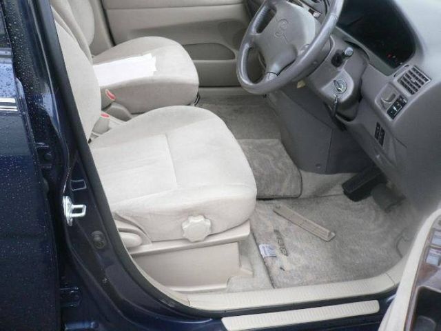 1998 Toyota Gaia