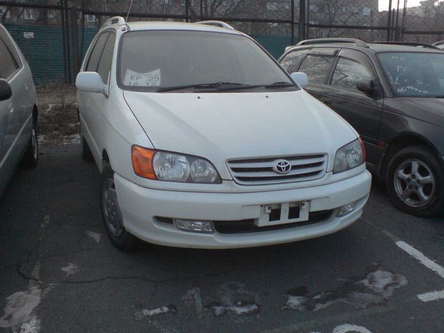 1998 Toyota Gaia