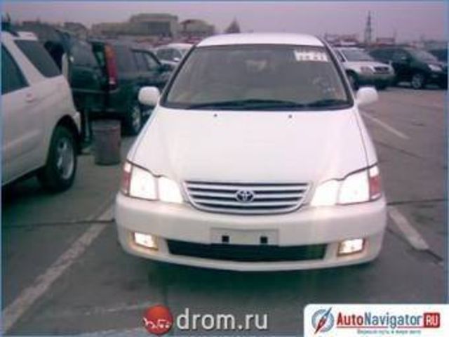 1998 Toyota Gaia