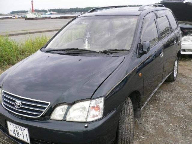 1998 Toyota Gaia