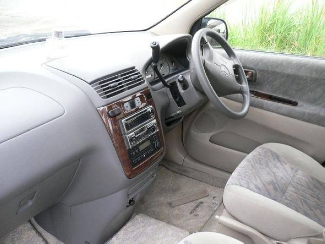 1998 Toyota Gaia