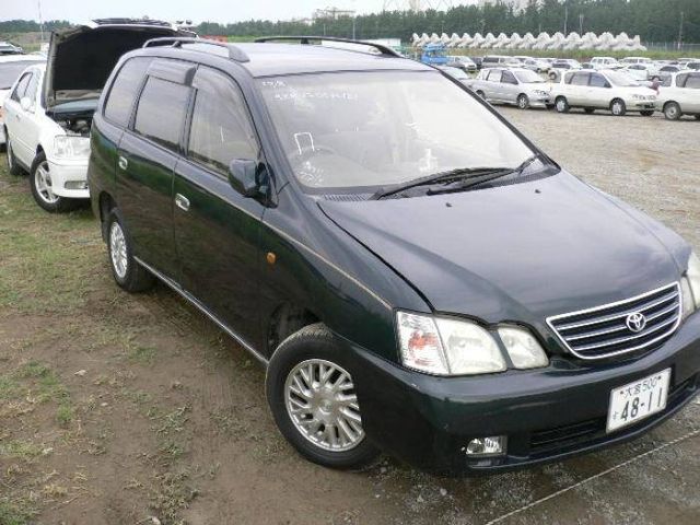 1998 Toyota Gaia