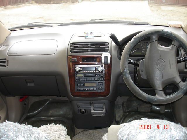 1998 Toyota Gaia