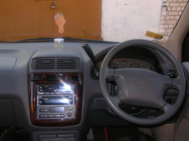 1998 Toyota Gaia