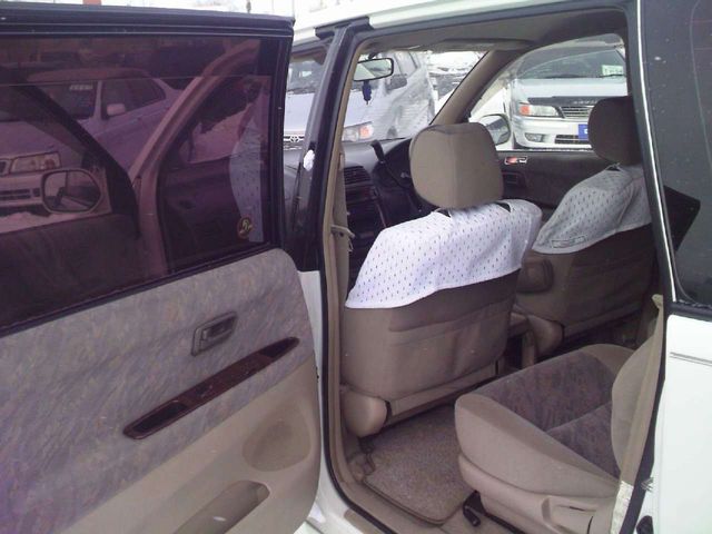 1998 Toyota Gaia