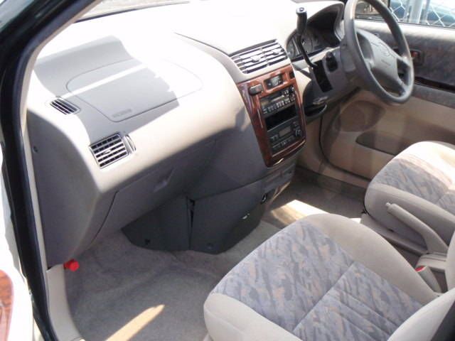 1998 Toyota Gaia
