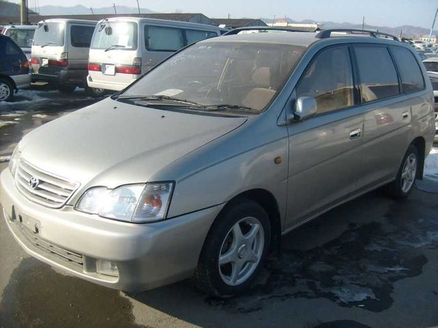 1998 Toyota Gaia