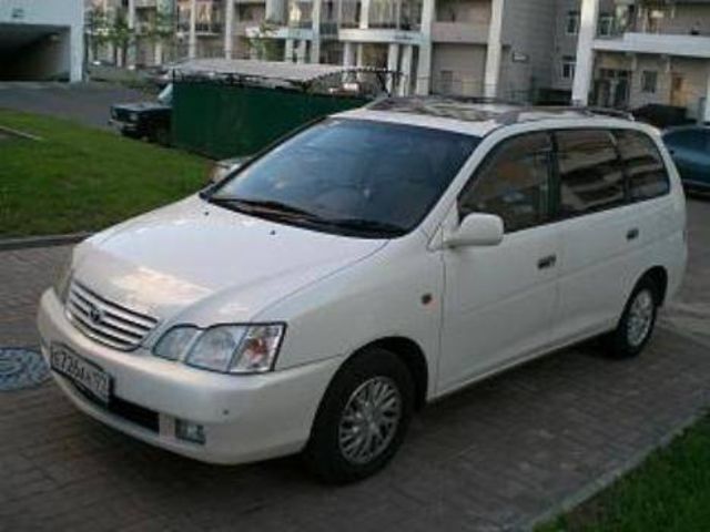1998 Toyota Gaia