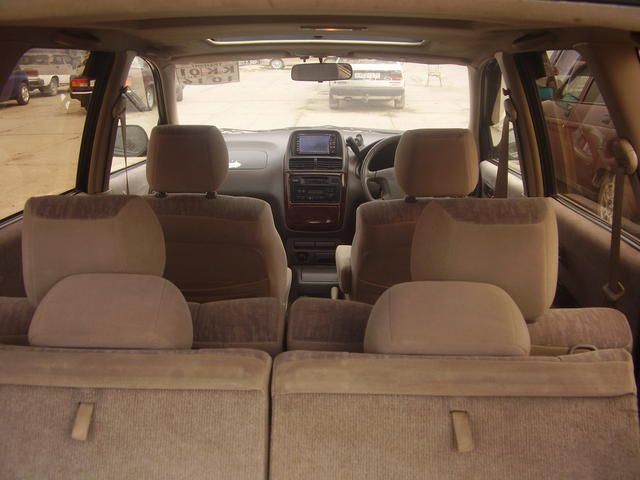 1998 Toyota Gaia