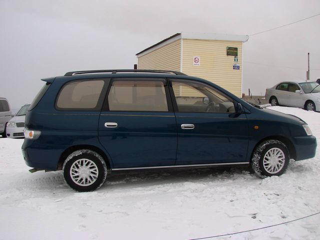 1998 Toyota Gaia