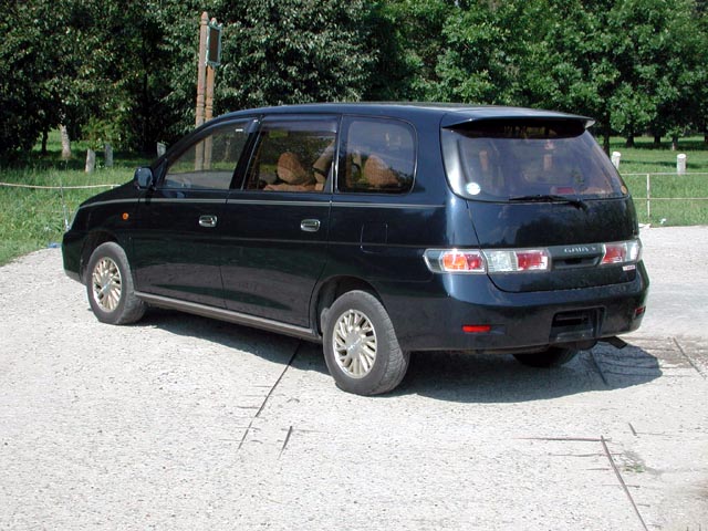 1998 Toyota Gaia Wallpapers