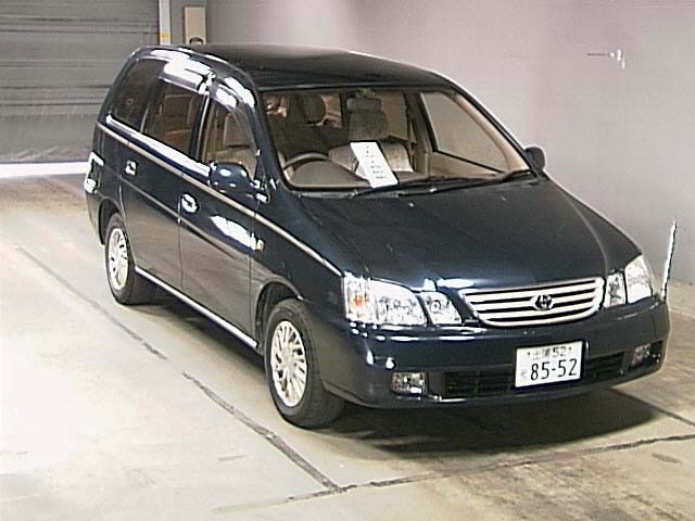 1998 Toyota Gaia Images