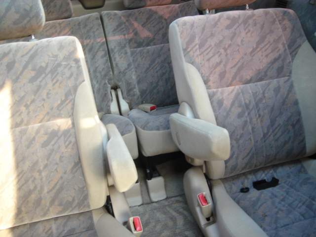 1998 Toyota Gaia Photos