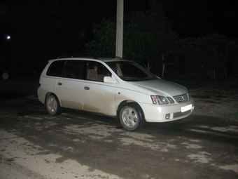 1999 Toyota Gaia