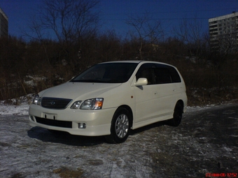 1999 Toyota Gaia