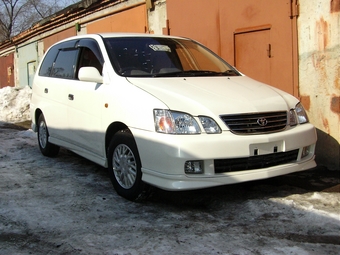 1999 Toyota Gaia