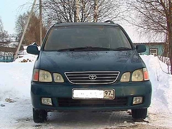 1999 Toyota Gaia