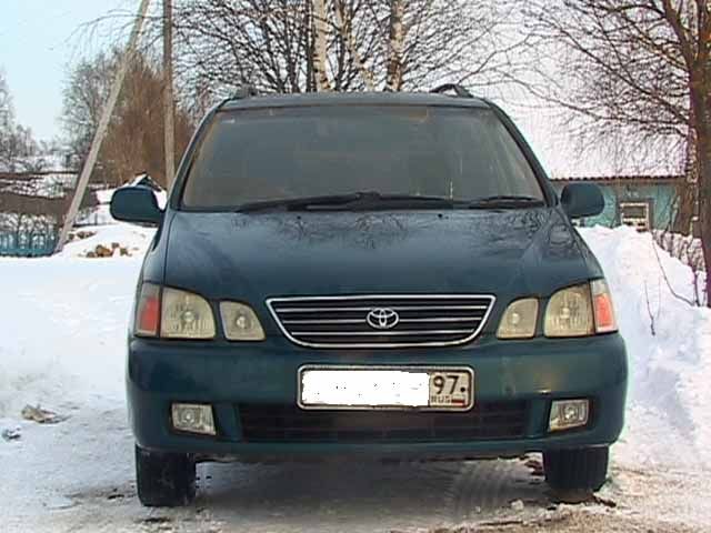 1999 Toyota Gaia