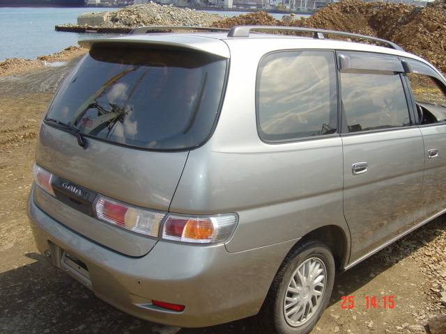 1999 Toyota Gaia