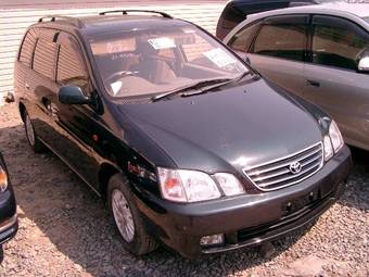 1999 Toyota Gaia