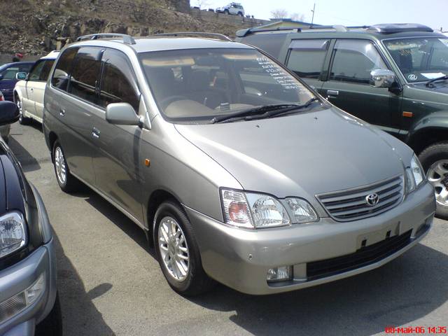 1999 Toyota Gaia