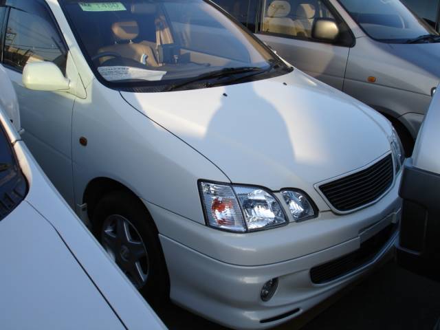 1999 Toyota Gaia