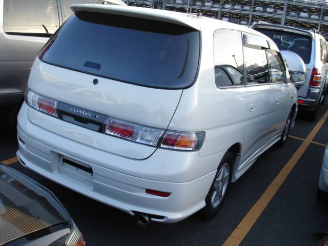1999 Toyota Gaia