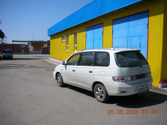 1999 Toyota Gaia