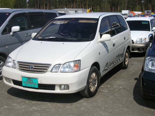 1999 Toyota Gaia
