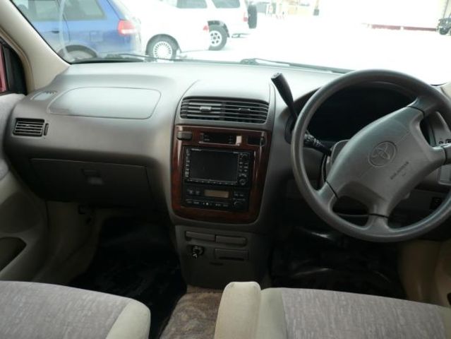 1999 Toyota Gaia