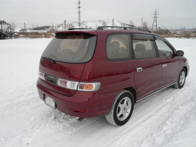 1999 Toyota Gaia