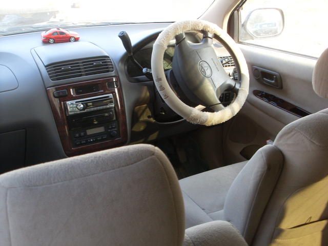 1999 Toyota Gaia