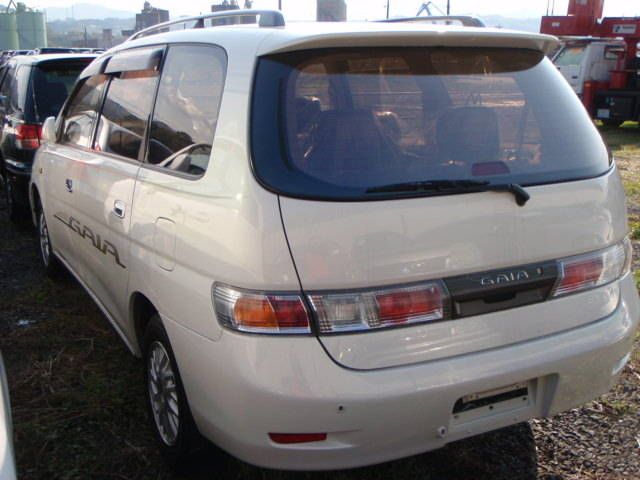 1999 Toyota Gaia