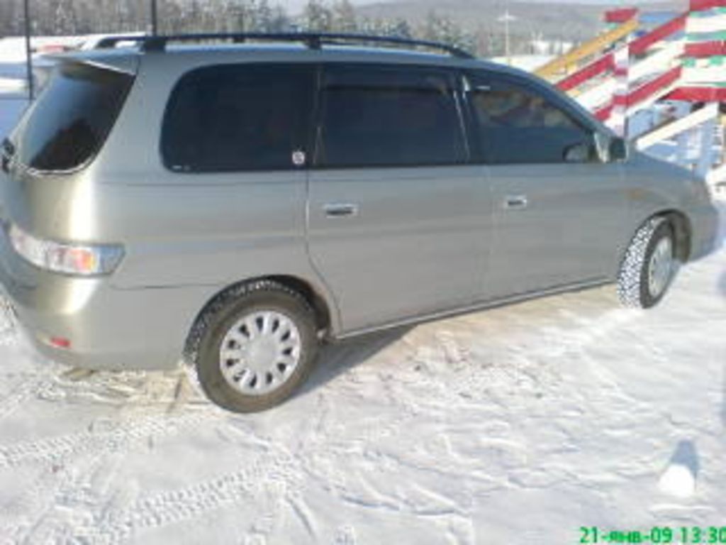 1999 Toyota Gaia