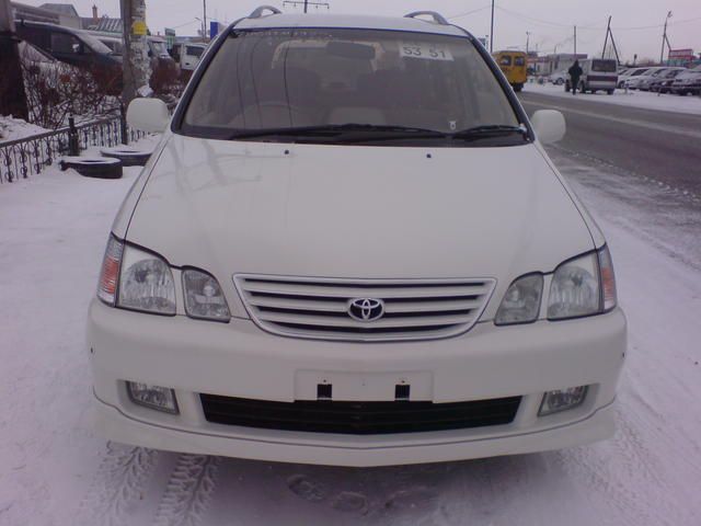 1999 Toyota Gaia