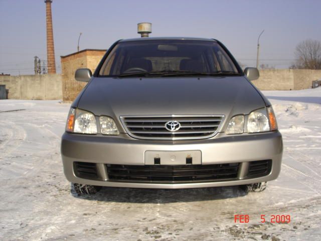 1999 Toyota Gaia