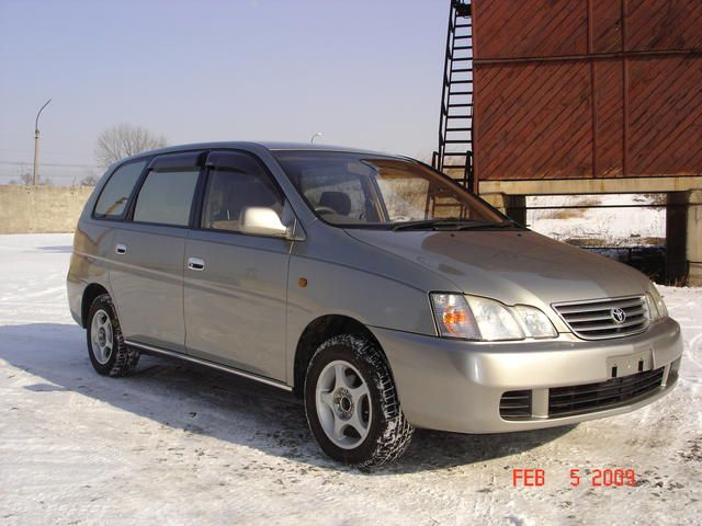 1999 Toyota Gaia