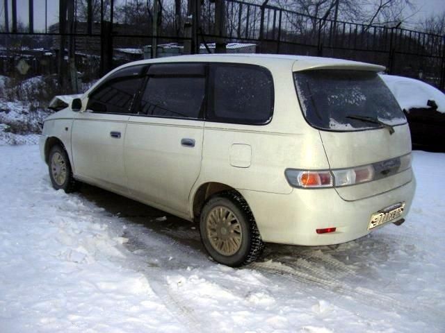 1999 Toyota Gaia