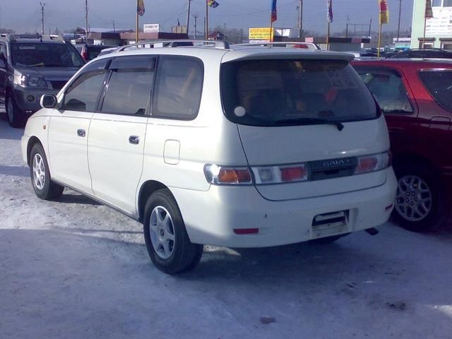 1999 Toyota Gaia