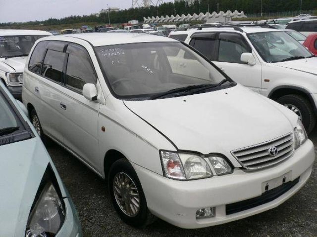 1999 Toyota Gaia