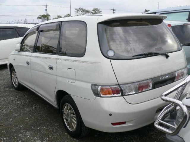 1999 Toyota Gaia