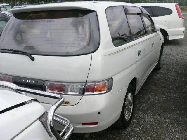 1999 Toyota Gaia