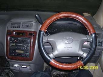 1999 Toyota Gaia