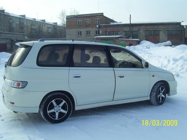 1999 Toyota Gaia