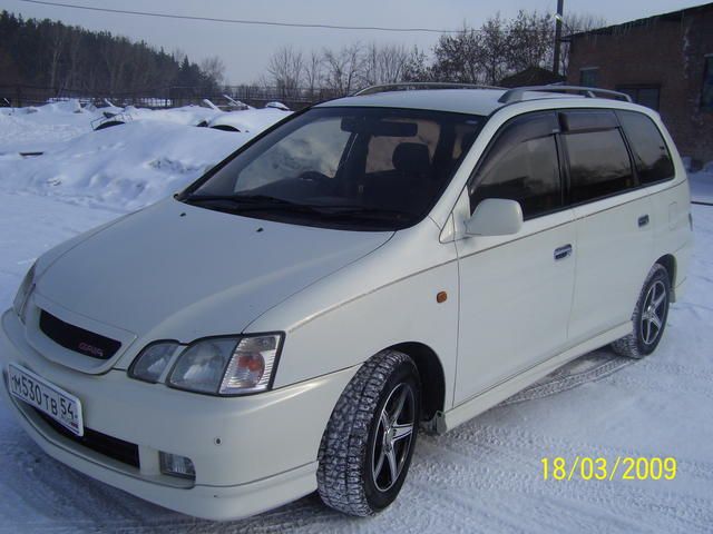 1999 Toyota Gaia