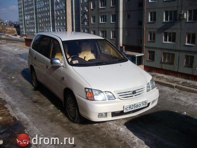 1999 Toyota Gaia