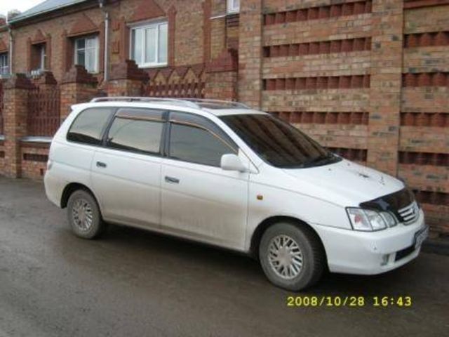 1999 Toyota Gaia